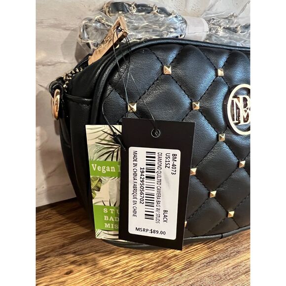 Studio Badgley Mischka Black Quilted Stud Camera / Crossbody Bag NWT - Picture 3 of 5
